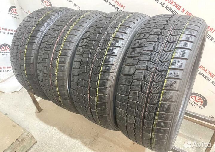 Dunlop Winter Maxx WM02 225/40 R18 95V