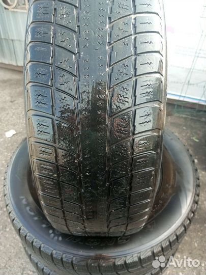 Triangle TR777 215/70 R16