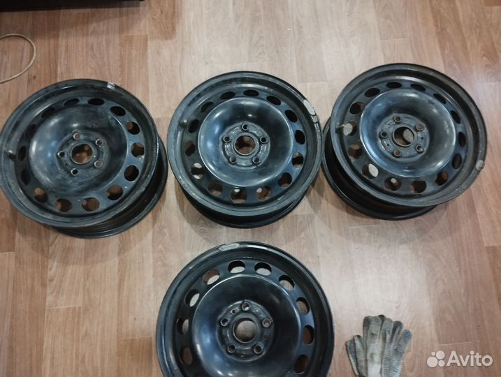 Штампованные диски r16