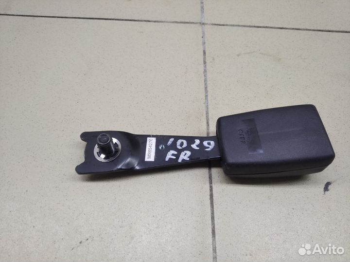 Ответная часть ремня безопасности Pajero/Montero S