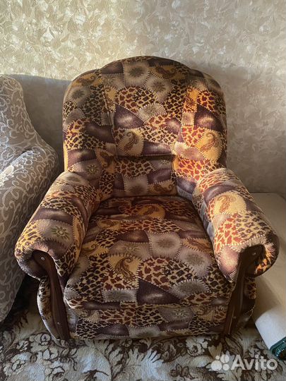 Диван и 2 кресла