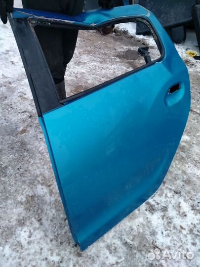 Дверь задняя левая Рено Сандеро Степвей 2 2015г