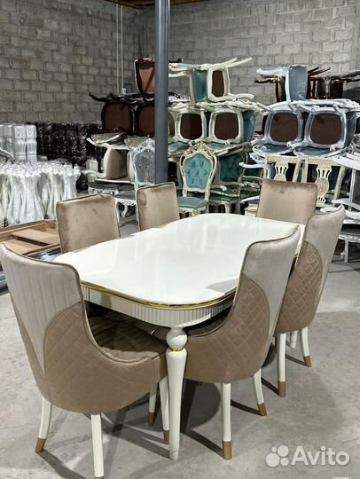 Кухонный стол. Доставка по всей России