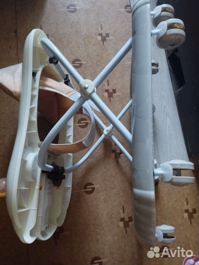 Детский стульчик для кормления