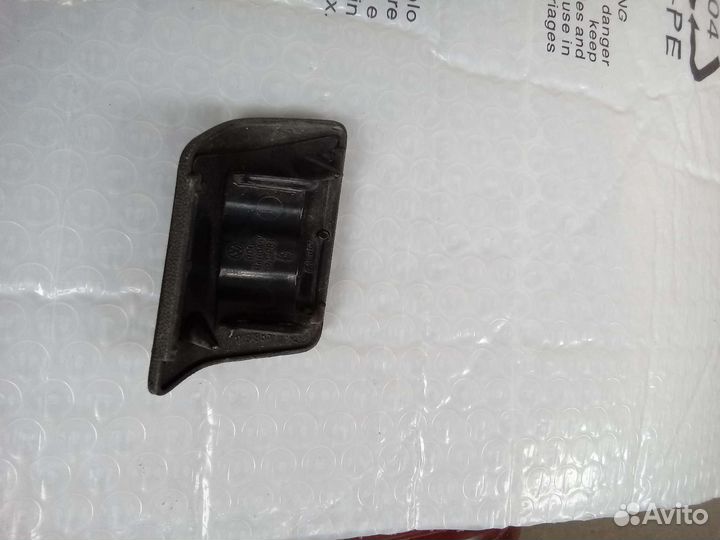 Фольксваген гольф 5 крышка фопсунки омывателя