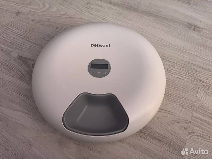 Автокормушка для животных Petwant F6