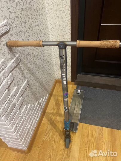 Трюковой самокат