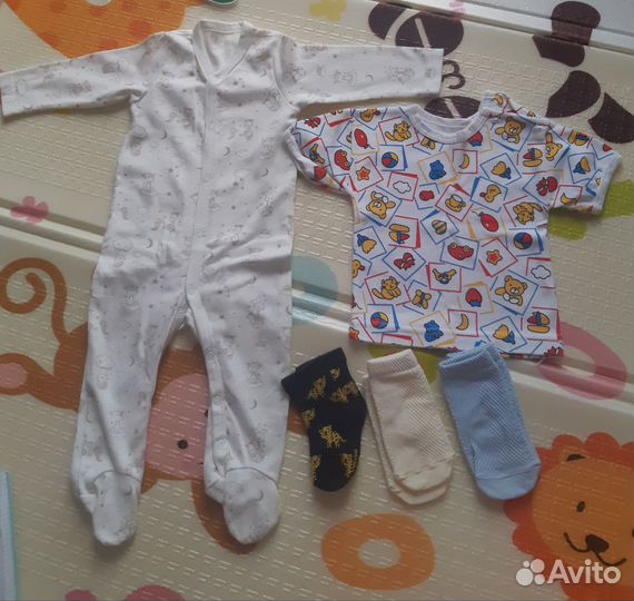 Продам детские вещи