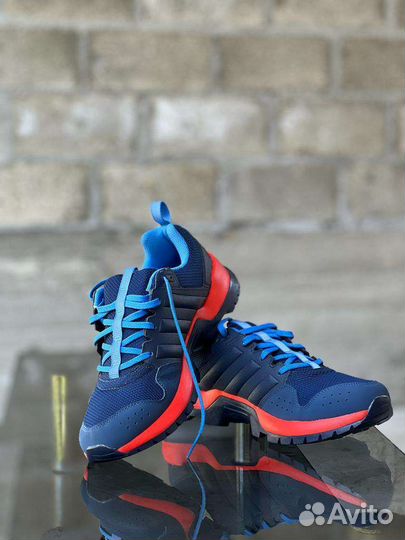 Кроссовки adidas