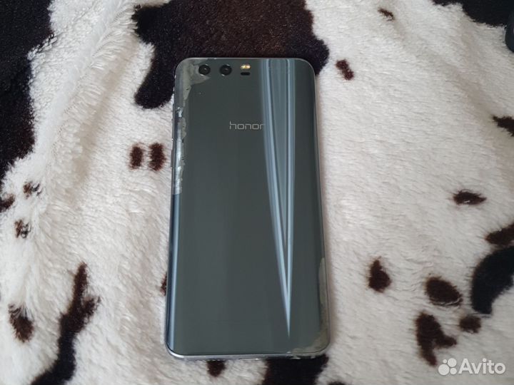 HONOR 9, 4/64 ГБ