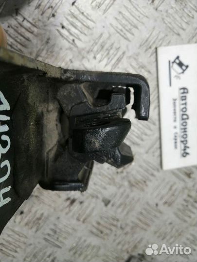 Опора, подушка кпп левая Nissan Teana J31