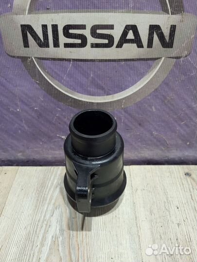 Патрубок интеркулера Nissan pathfinder R51