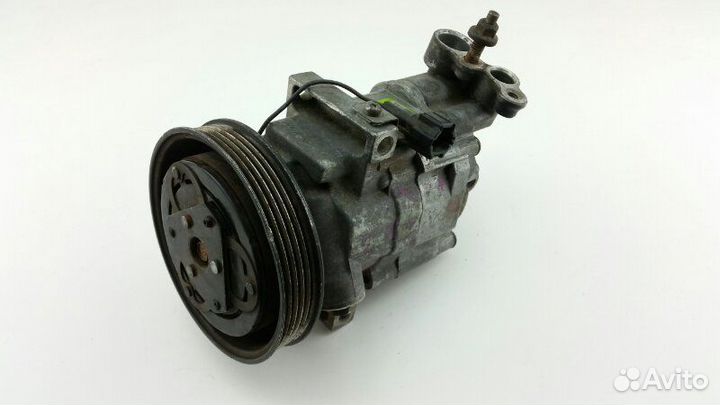Компрессор кондиционера Nissan Wingroad VAY12