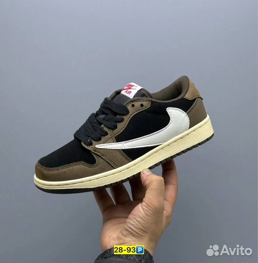 Кроссовки nike air jordan travis scott