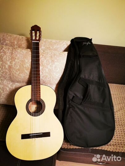 Классическая гитара шестиструнная бу