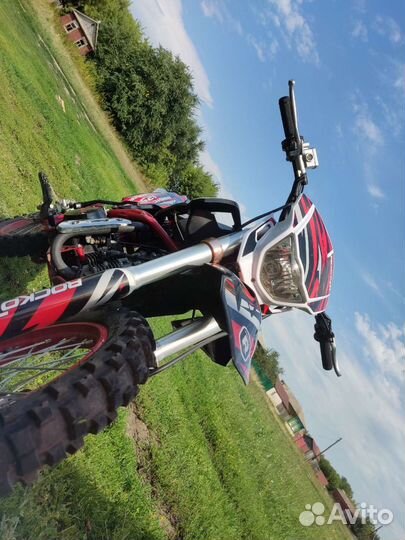 Продам питбайк