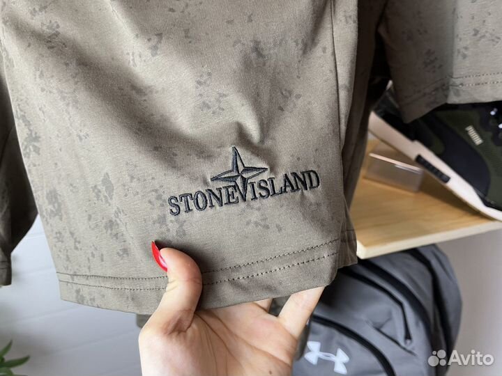 Спортивный костюм Stone Island (шорты + футболка)