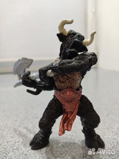 Фигурки мифических героев