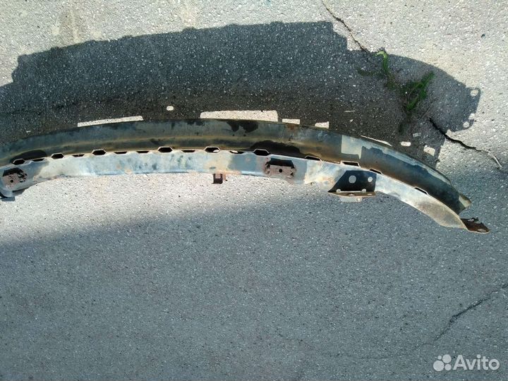 Усилитель бампера Фольксваген Мультиван Т4