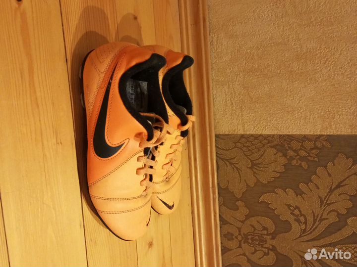 Бутсы Nike