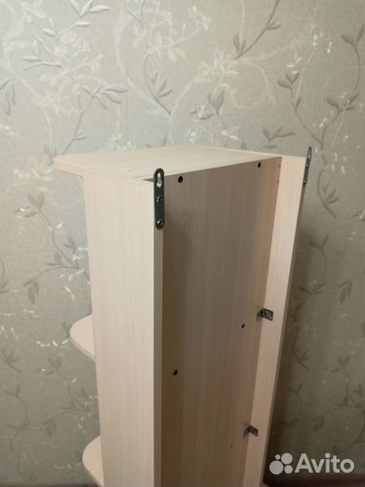 Полка навесная угловая