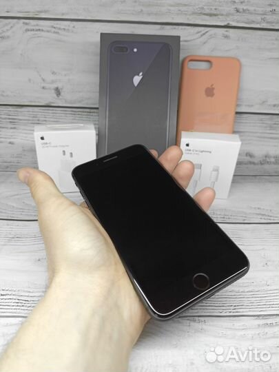 iPhone 8 Plus, 64 ГБ