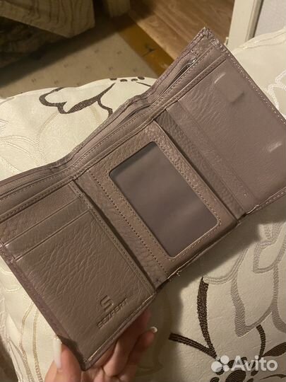 Кошелек женский кожаный
