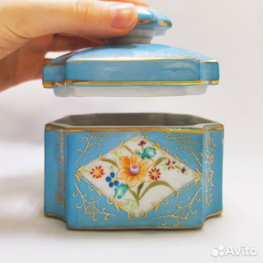 Старинный фарфор, набор для туалетного столика