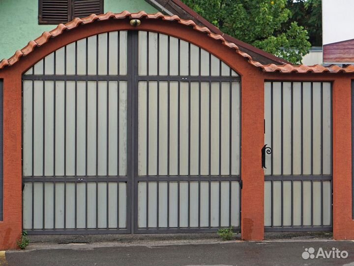 Ворота распашные из сэндвич сборка до 3 дн