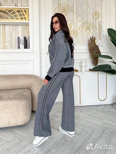 Костюм женский теплый