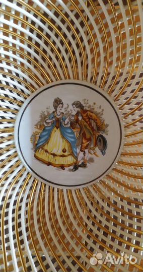 Тарелка прорезной фарфор