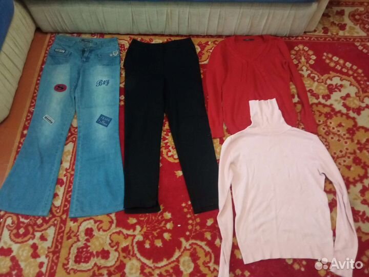 Отдам женские вещи