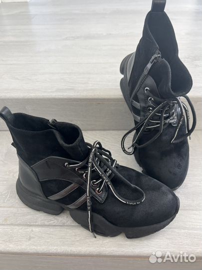 Кроссовки ботинки женские 37