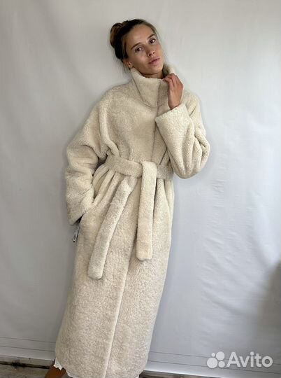 Шуба из овчины астраган и песца