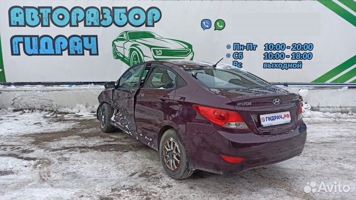 Трос лючка бензобака Hyundai Solaris 81590-1R000