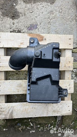 Корпус воздушного фильтра kia k5 2.5 DL3