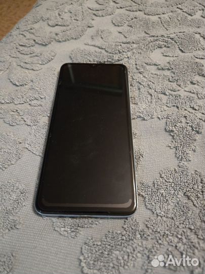 Samsung Galaxy A70, 6/128 ГБ