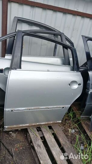 Дверь задняя левая VW Passat B5+2000-2004 год