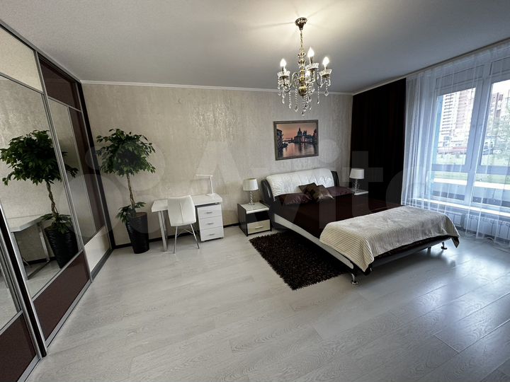 2-к. квартира, 82 м², 3/10 эт.