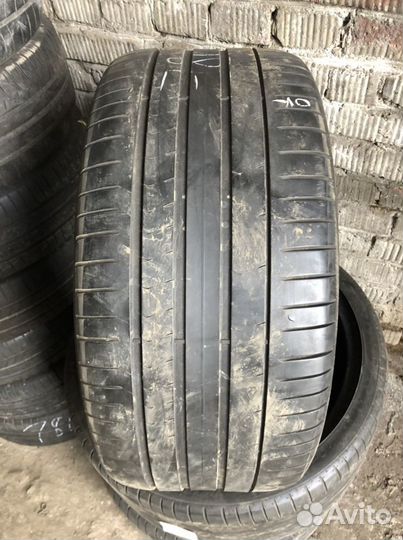Pirelli P Zero PZ4 315/35 R21