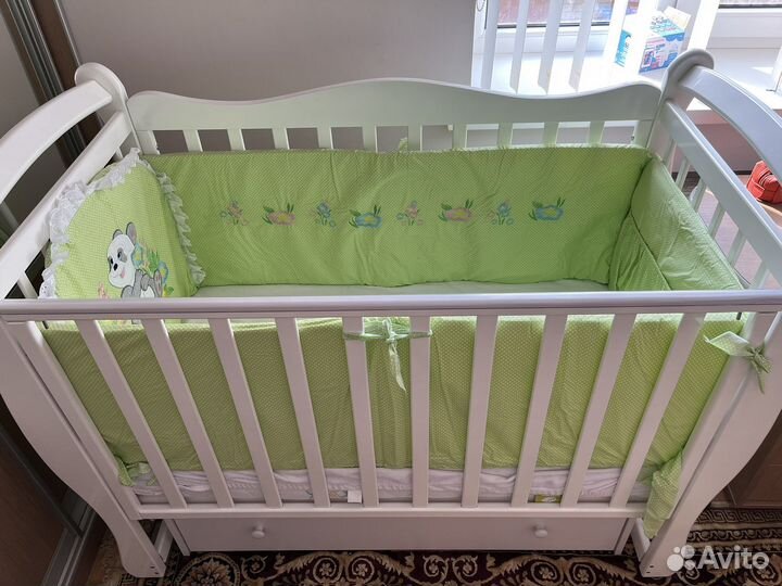 Бортики в детскую кроватку новые