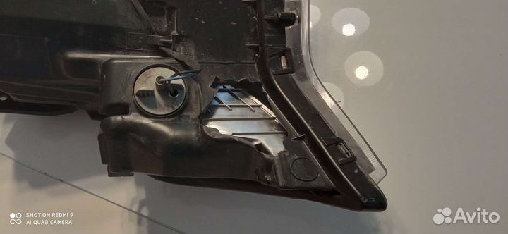 Правая передняя фара на Мицубиси аутлендер 2018 г