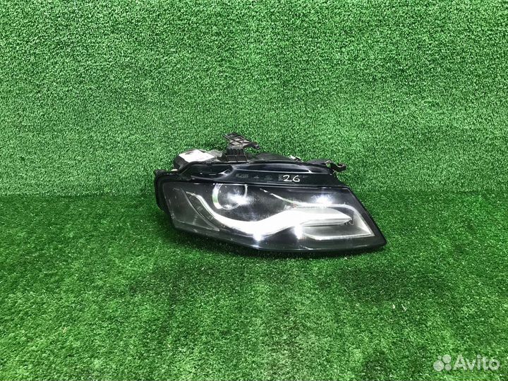 Фара правая ксенон Audi A4 B8 8K