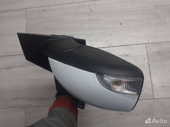 Зеркало правое Renault Fluence