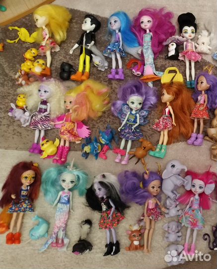 Enchantimals пакетом 33 куклы