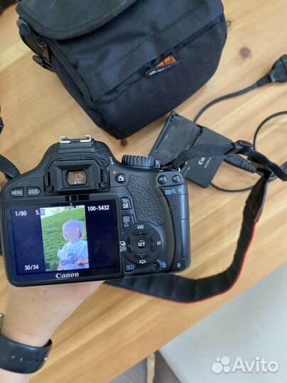 Зеркальный фотоаппарат canon 550d