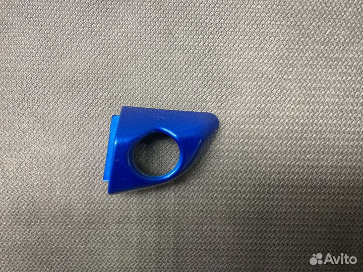 Уголок ручки левый N4U hyundai solaris