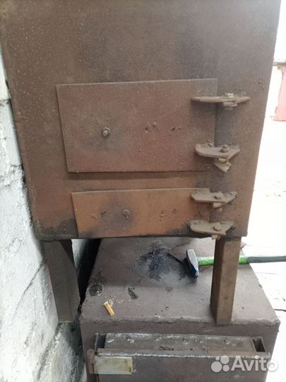 Две буржуйки. Маленькая 3000 большая 4500