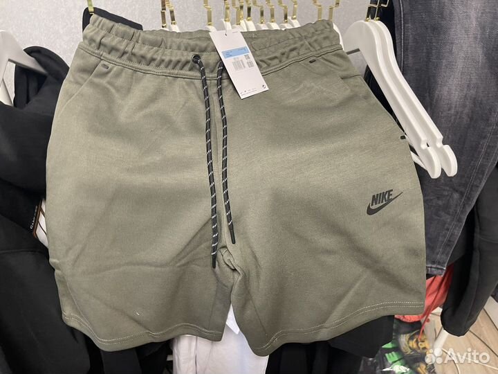 Шорты Nike Tech Fleece