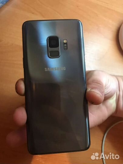 Телефон samsung galaxy s9
